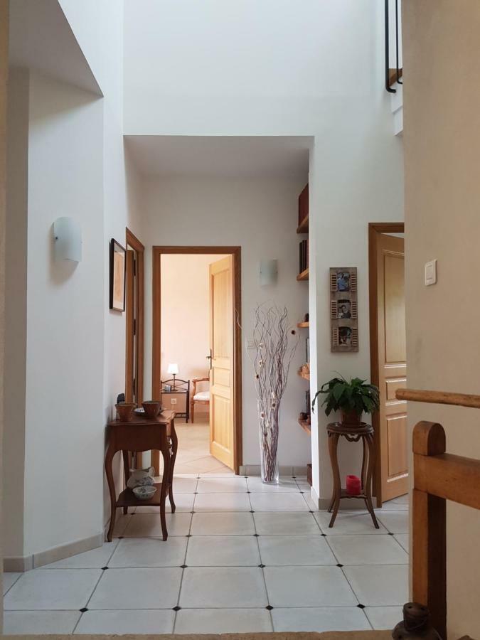La Montignonne Apartment Montigny-sur-Loing Exterior foto